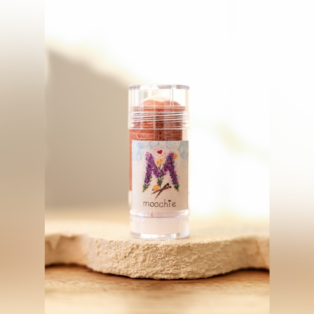 💫 Moochie luminous blush Serum Stick